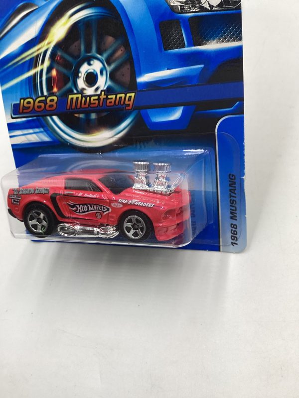 2006 Hot Wheels #128 1968 Mustang Tooned Pink 24B Hot on Sale