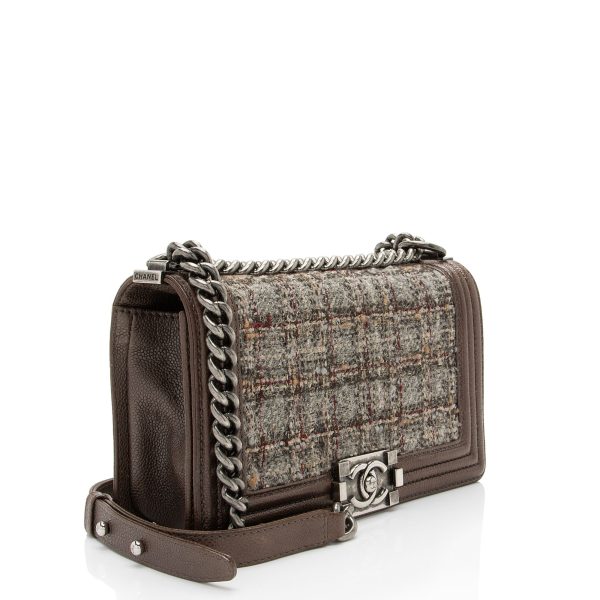 Chanel Tweed Paris-Edinburgh Old Medium Boy Bag (PnHCww) on Sale